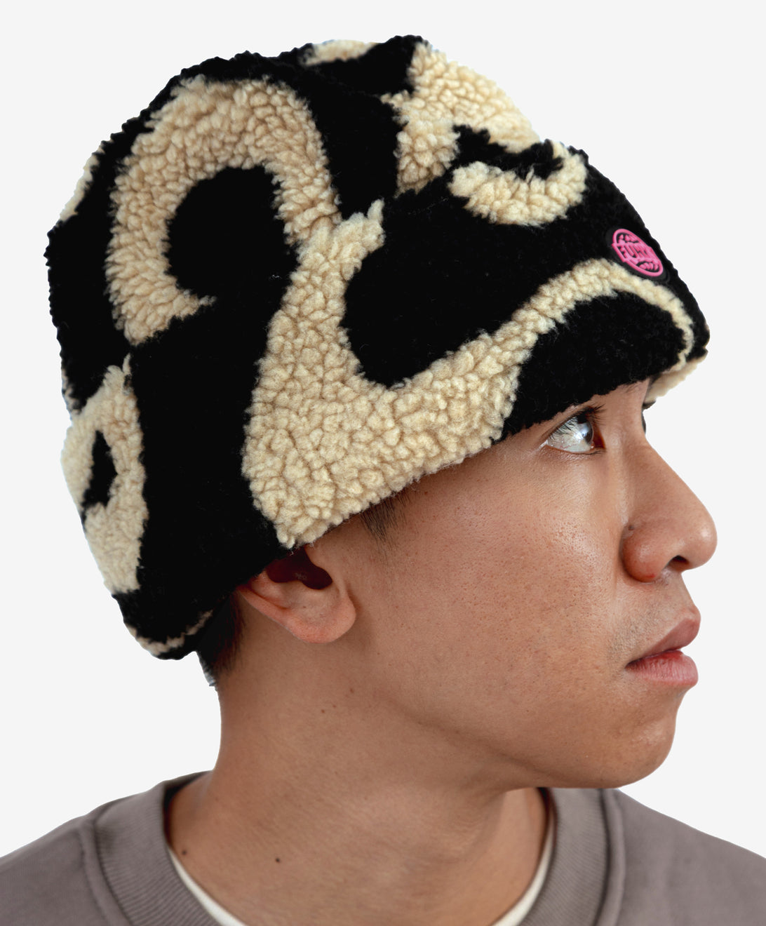 FAT SHERPA BEANIE BLACK / NATURAL RAW